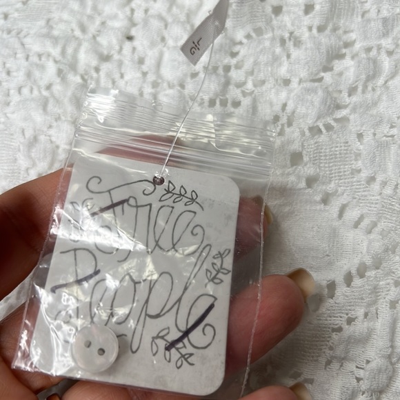 FREE PEOPLE
CONFECTION TOP white size Large - Picture 5 of 8